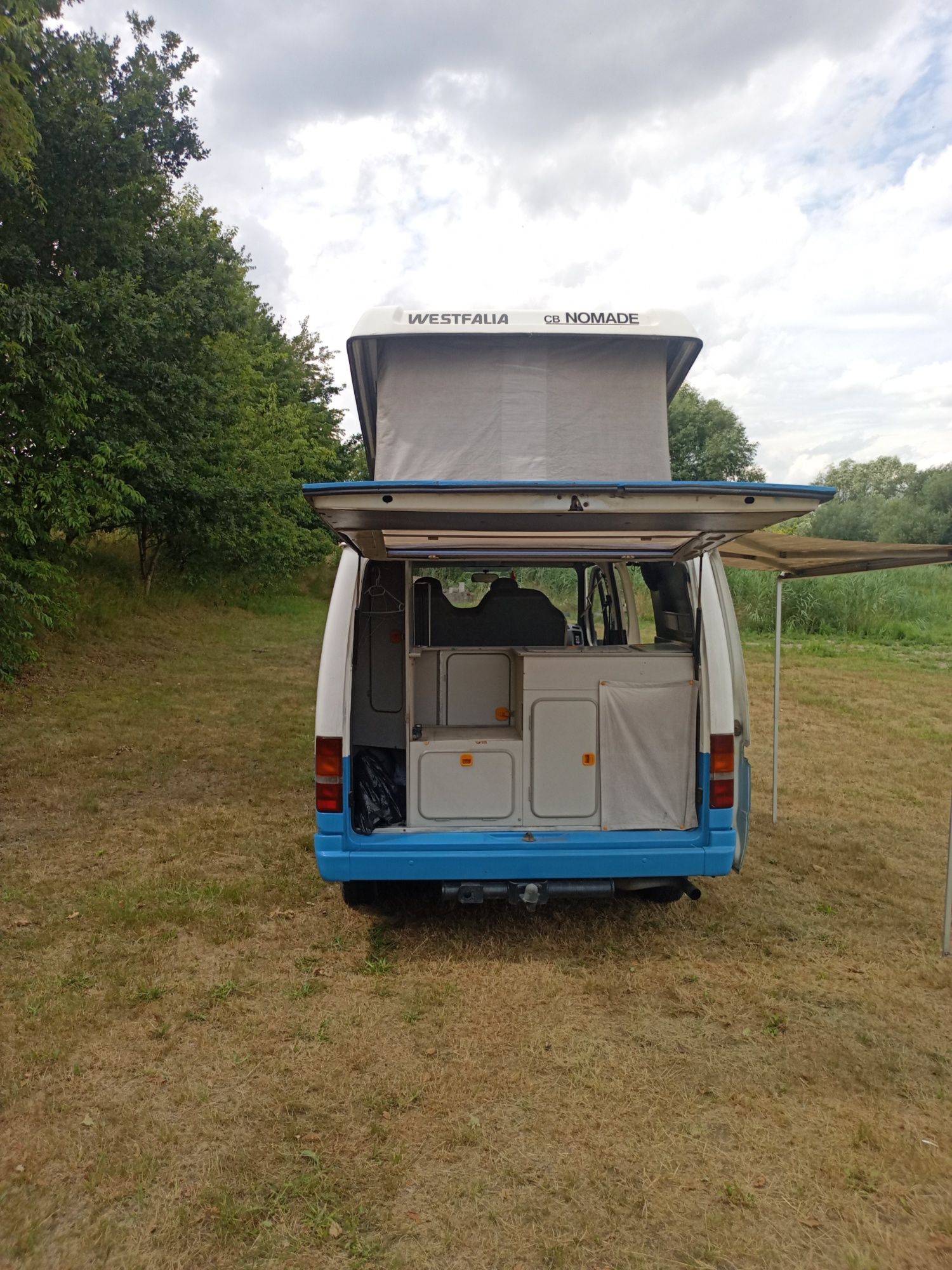 Kamper Ford Transit Westfalia