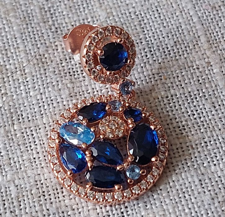 Серебряные серьги с камнями