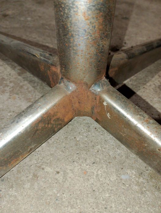 Noga obrotowa do fotela Prl