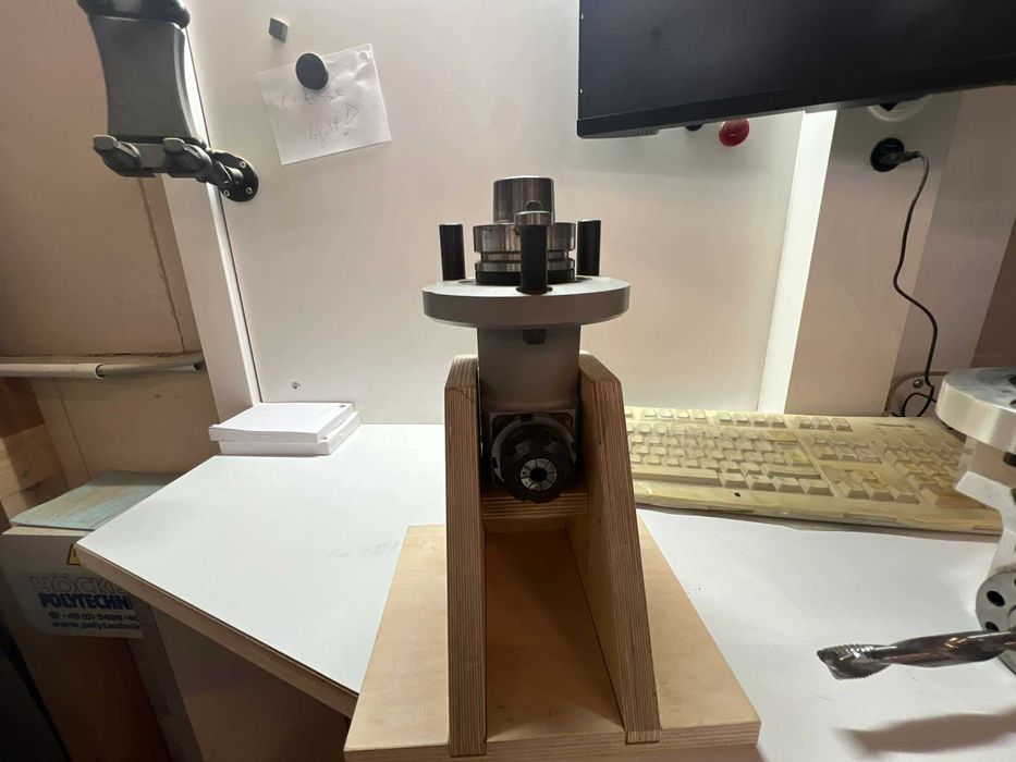 Centrum obróbcze CNC Weeke Venture 4 osiowe