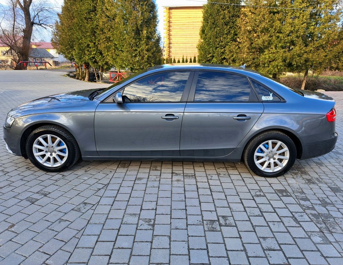 Audi A4 B8 Sedan