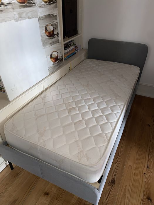 Cama de solteiro ikea + colchão