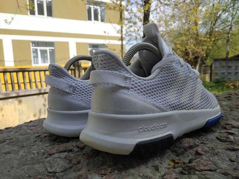 Женские кроссовки  adidas cloudfoam