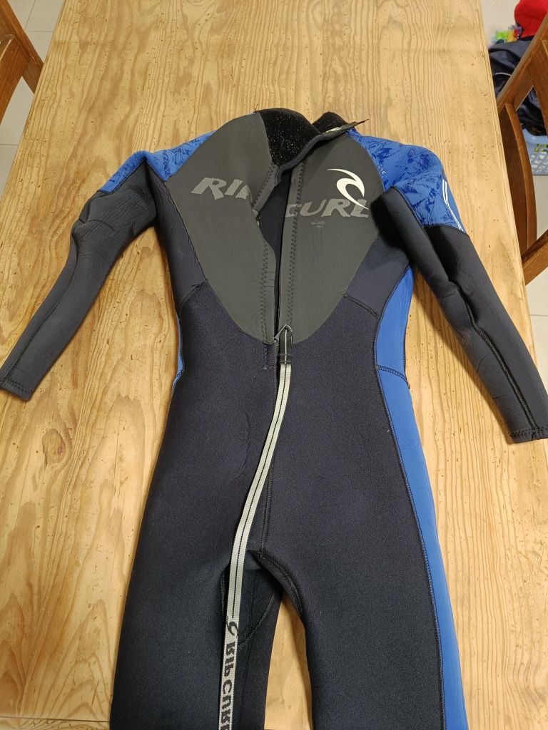 Fato Surf Rip Curl 14 anos - Ótimo estado