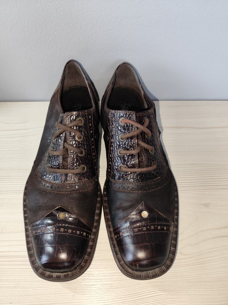 Eleganckie skórzane mokasyny męskie 41