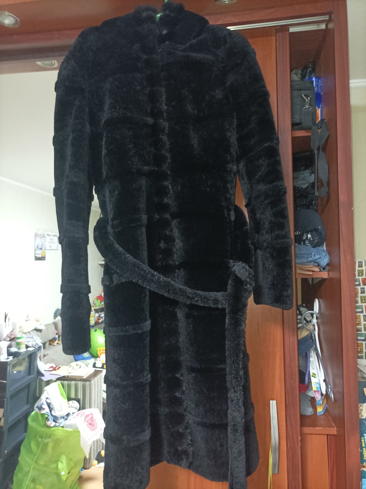 Продам шубу мутон б/у