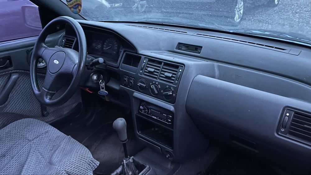 Ford escord 1.4 бенз