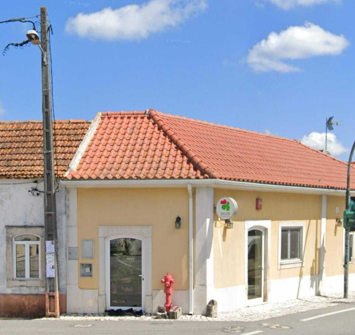 Aluga-se espaço comercial Sanguinheira 60m2
