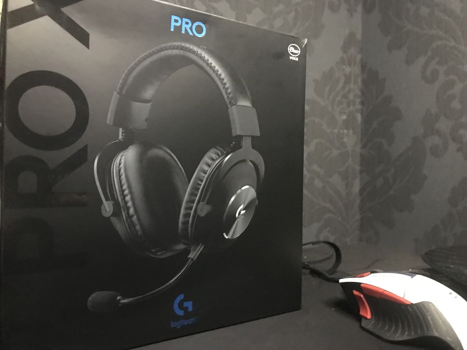 Навушники Logitech G PRO X