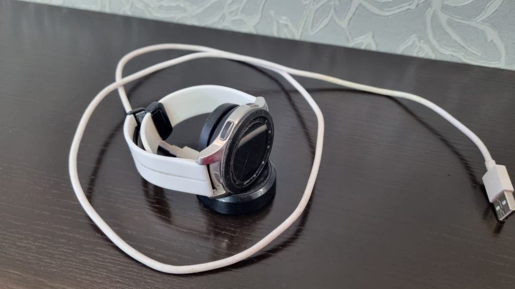 Samsung Galaxy Watch R800 46mm смарт часы