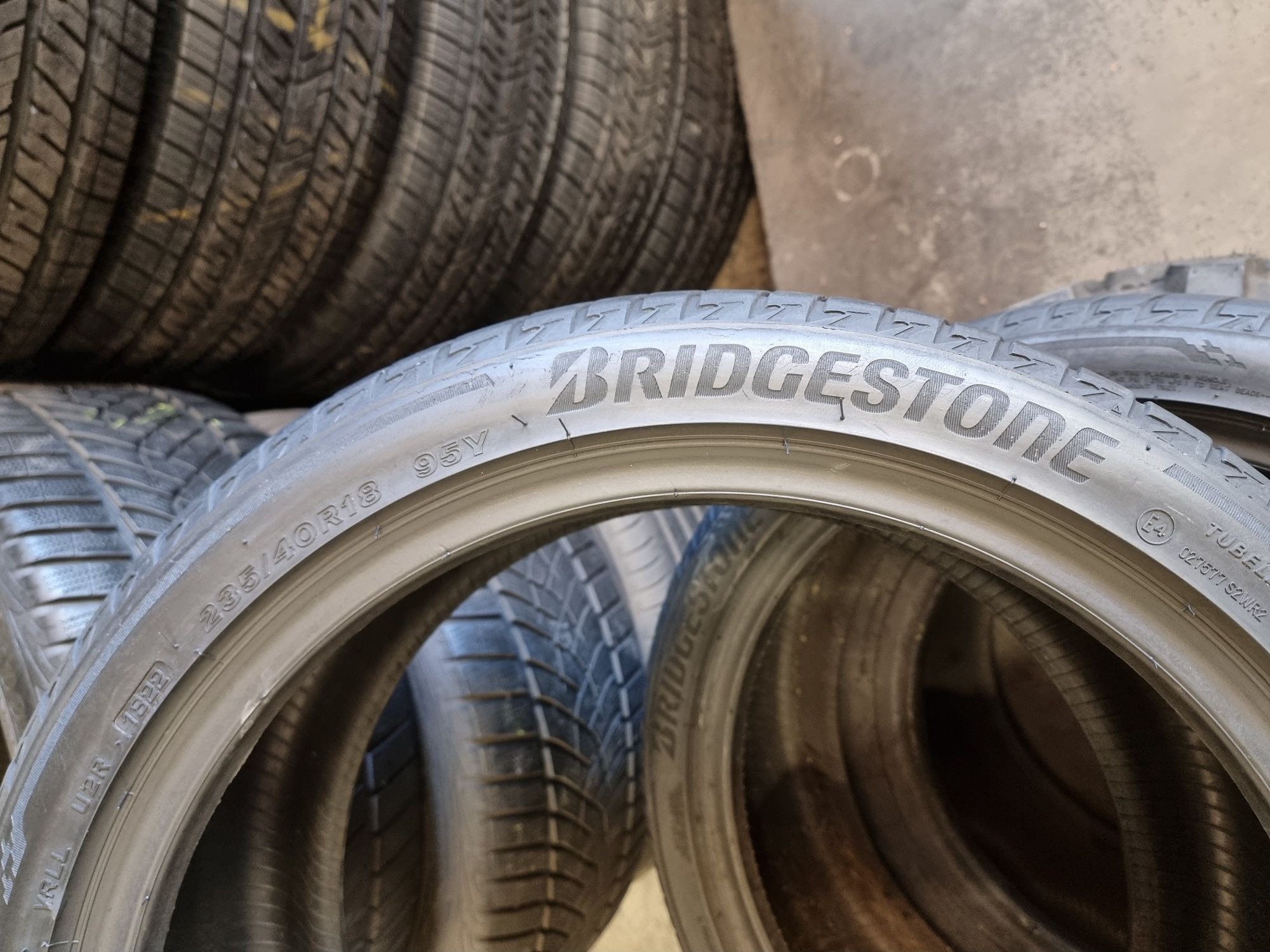 Шини літні 235х40хR18 Bridgestone Turanza T005  2 ШТ 90% Протектор