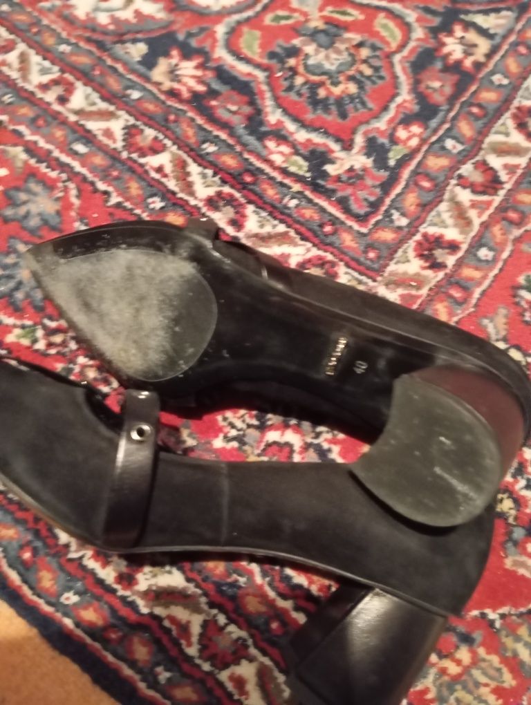 Oddam m damskie buty firmowe