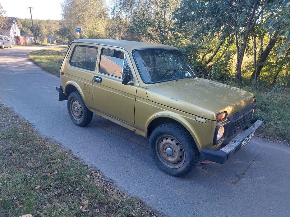 Продам машину ВАЗ Нива 2121