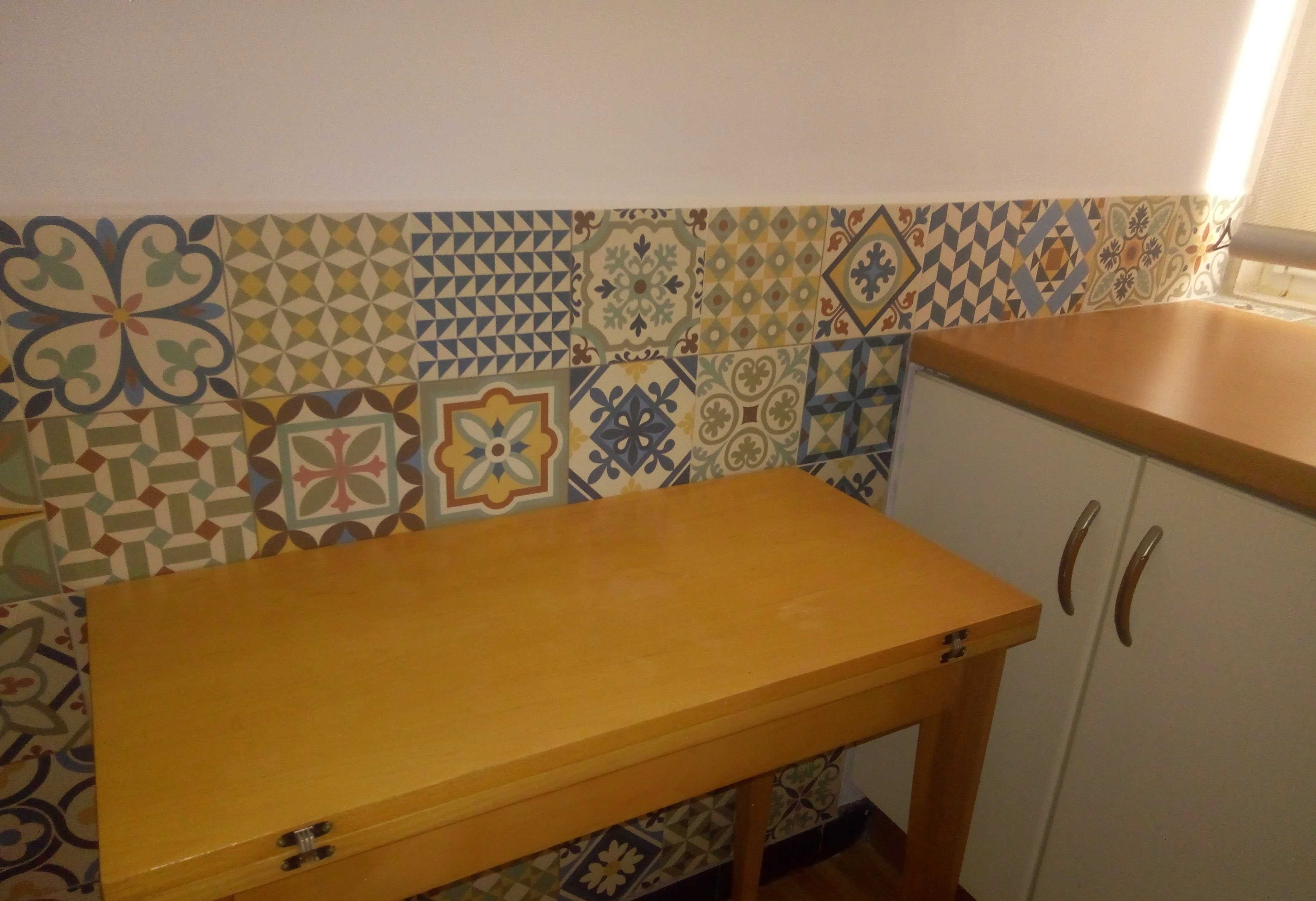Apartamento T2, mobilado, junto ao Polo 1