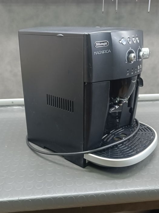 Кофемашина delonghi magnifica ( делонжи делонги )