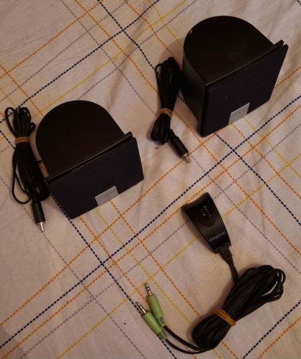 Colunas e Comando para Subwoofer Creative