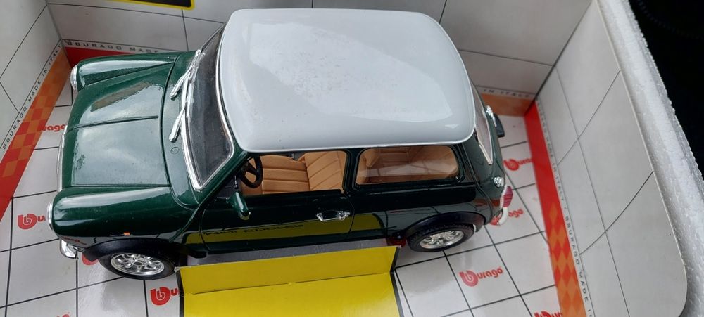 Model 1:18 Mini Cooper Bburago