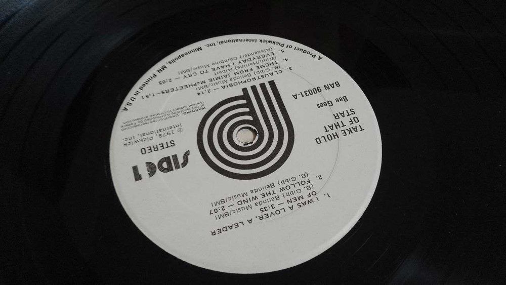 Bee Gees - Take Hold of that Star. фирменный винил