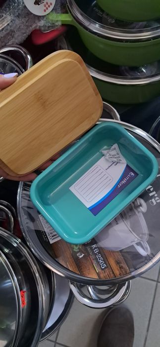 Maselniczka metalowa z pokrywką bambusową nożykiem miętowa
