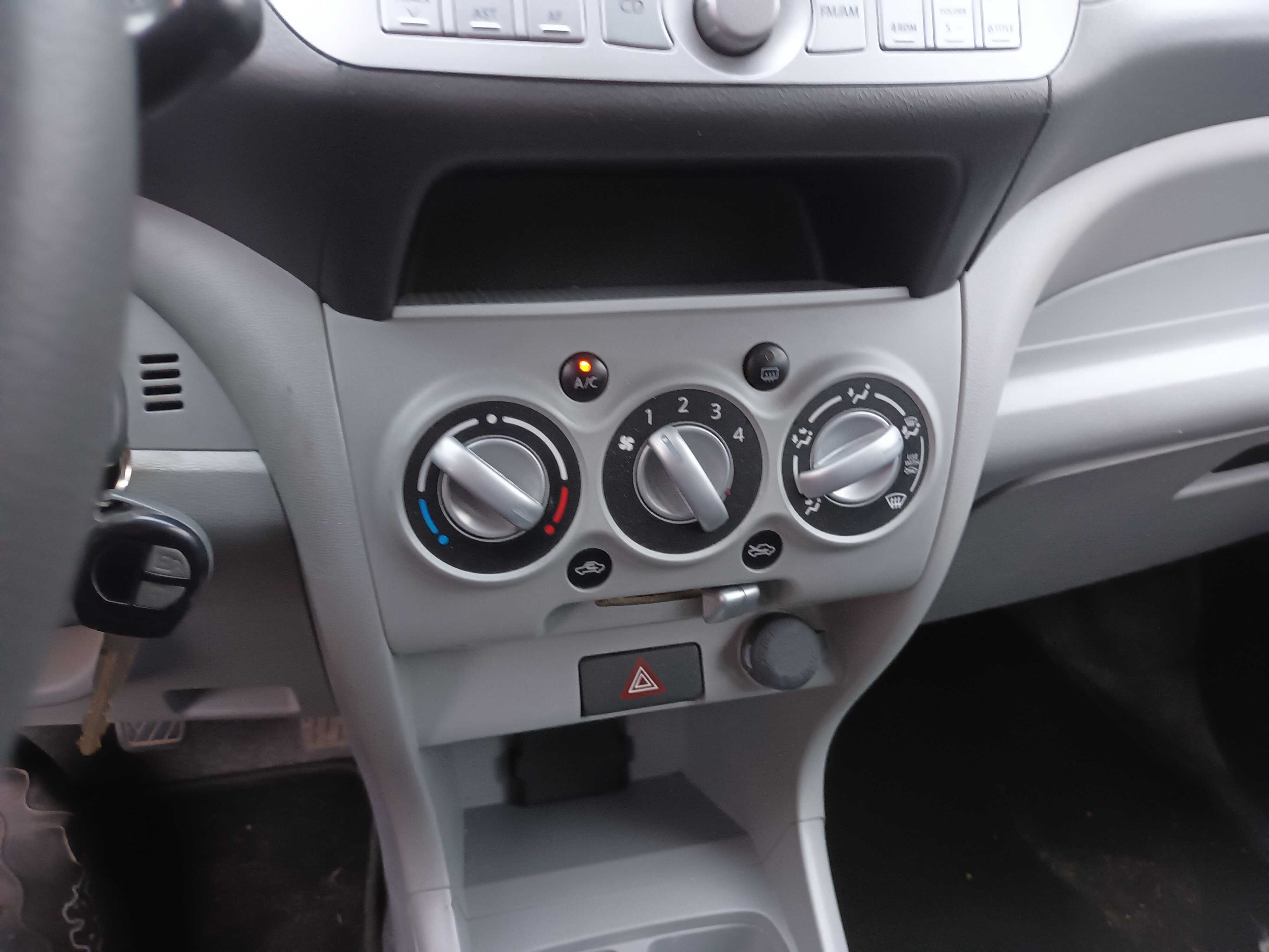 Nissan pixo. 1,0benzynka, klima, nowy rozrzad, nowe oplaty, niemiec