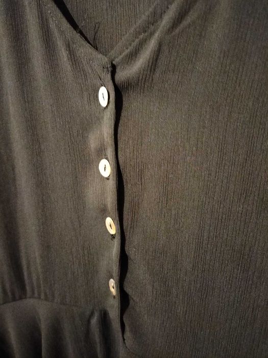 Vestido preto em poliester