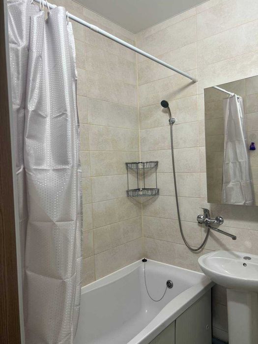 Сдам ПОСУТОЧНО ЖК 7 Небо ( рядом 7 км , Аквапарк, Авангард)