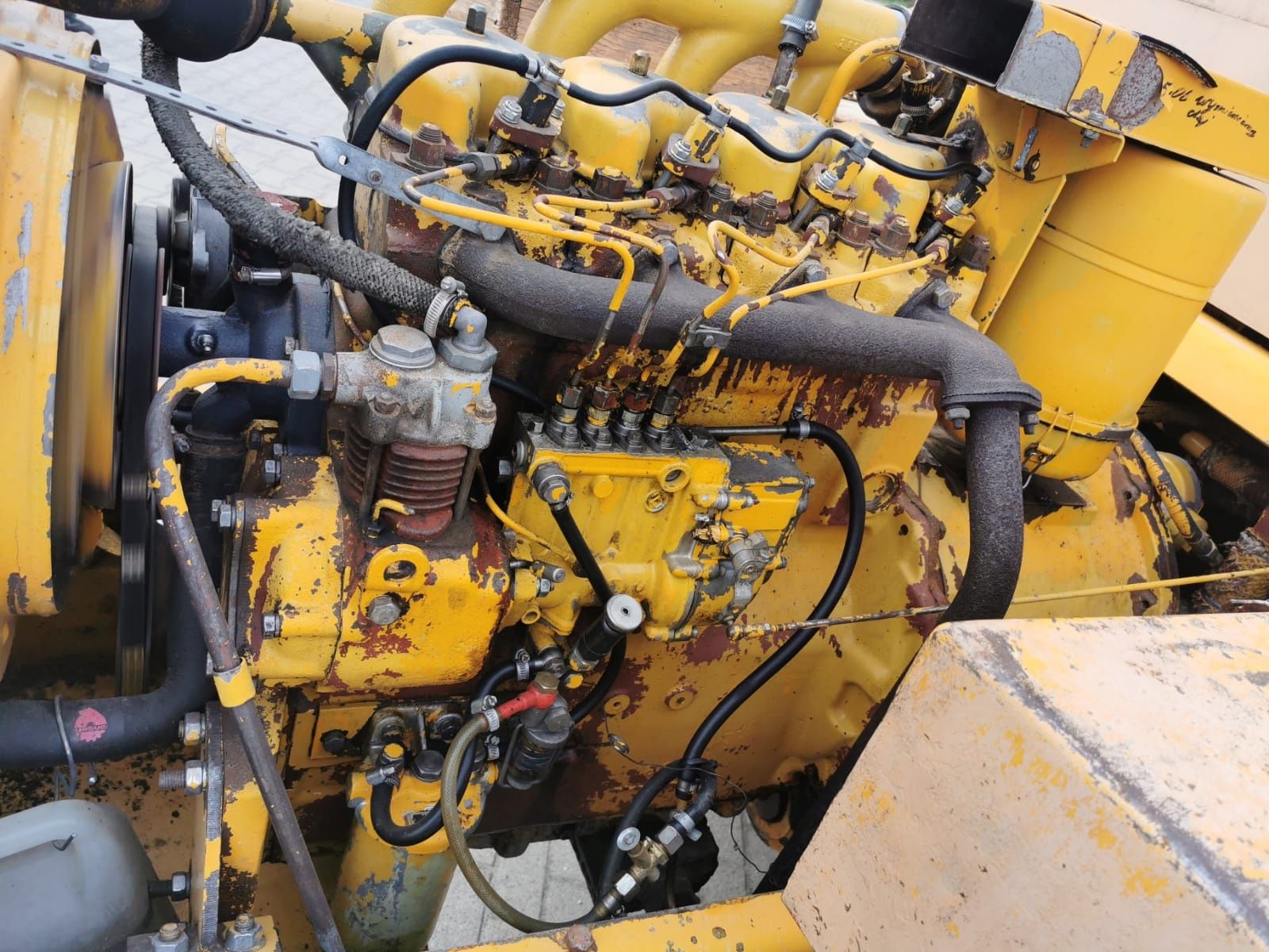 Koła 1400 r 24 ładowarka felgi części un 053 hon