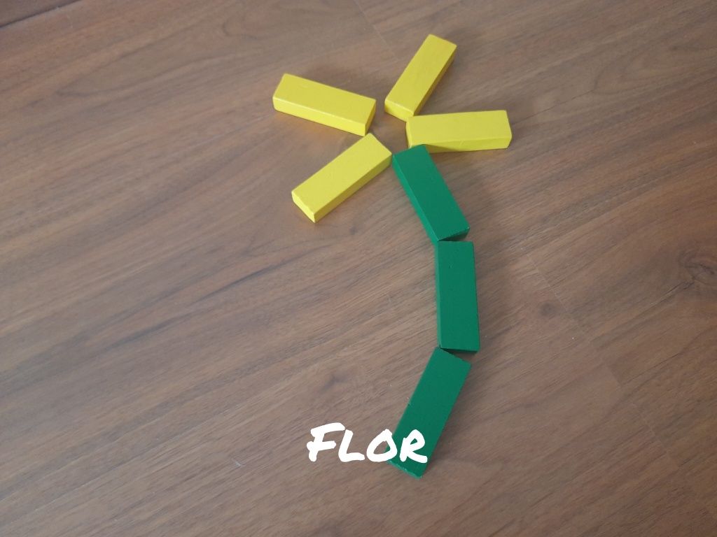 Jogo de empilhar/ jenga (torre de blocos)