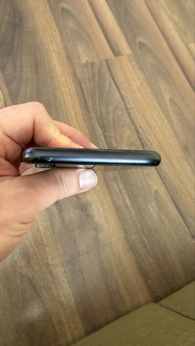 iPhone XR 64GB Dual SIM