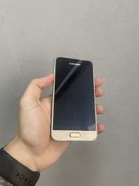 Samsung J1 (Під відновлення)