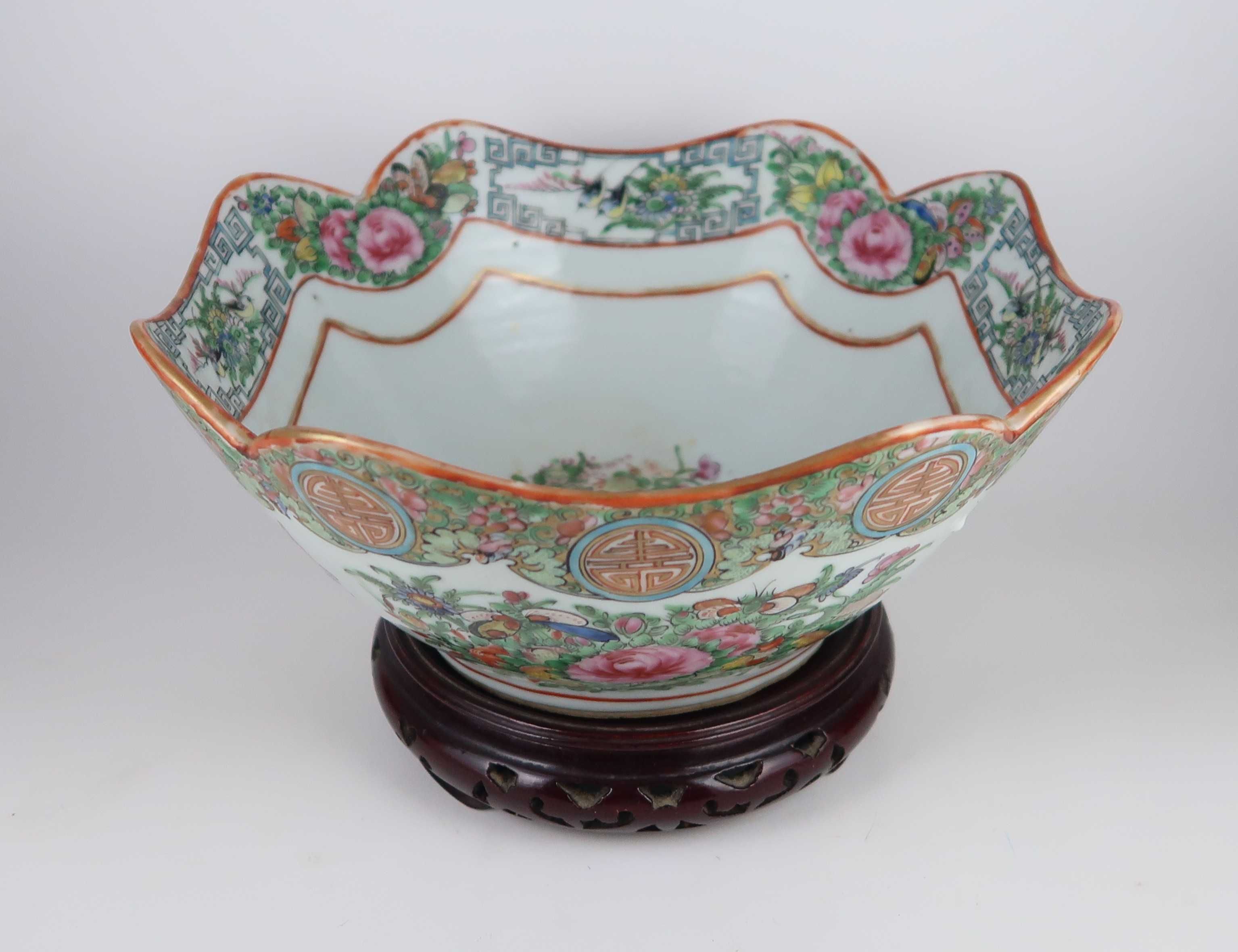Fruteiro antigo em Porcelana da China - Família Rosa