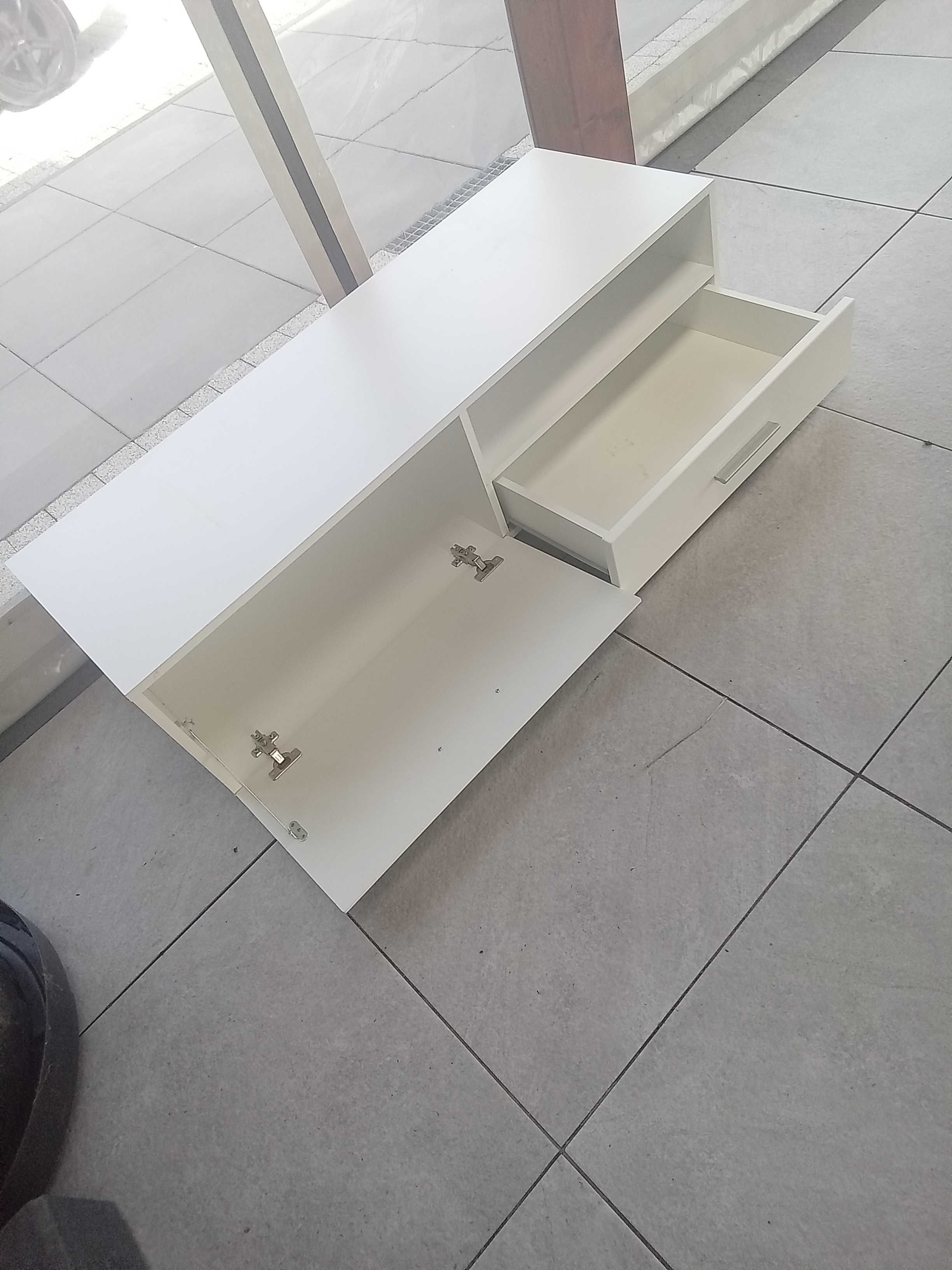 Szafka pod telewizor, szafka rtv stojąca
