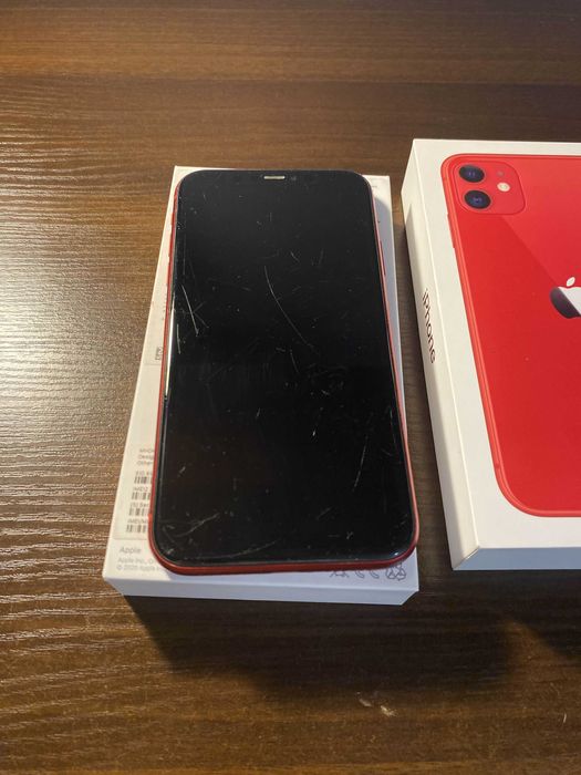iPhone 11 128GB czerwony + etui gratis
