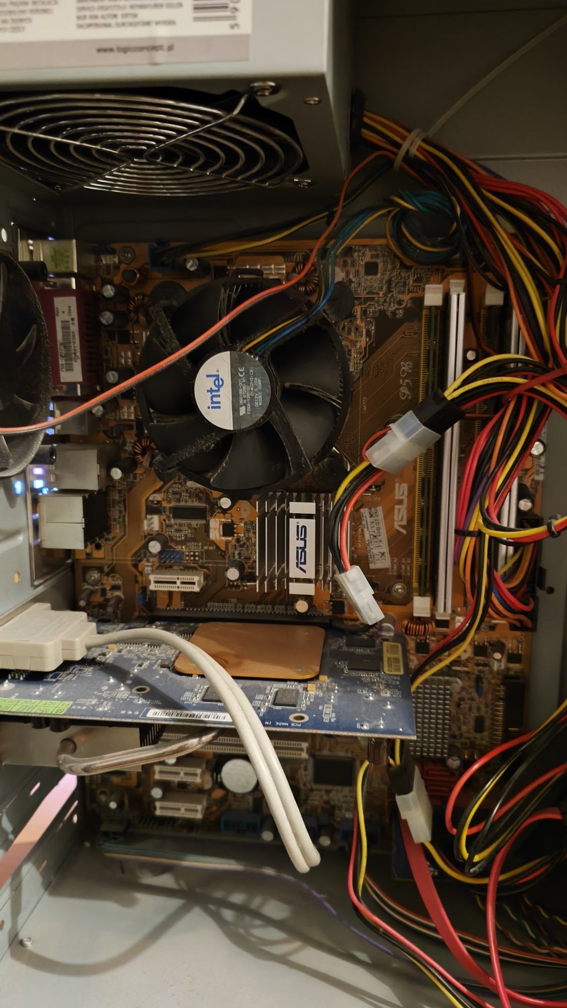 Komputer Intel Core 2duo 1,86Ghz + monitor