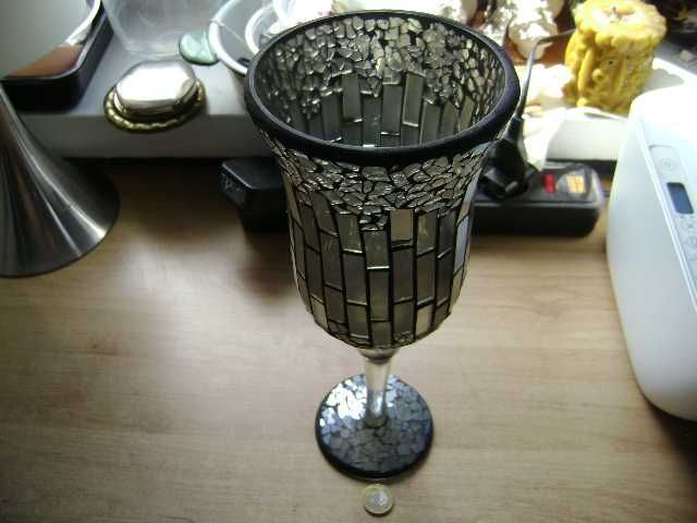 Starocie z PRL - Szkło kolorowe = Kielich duży jako świecznik Czarów