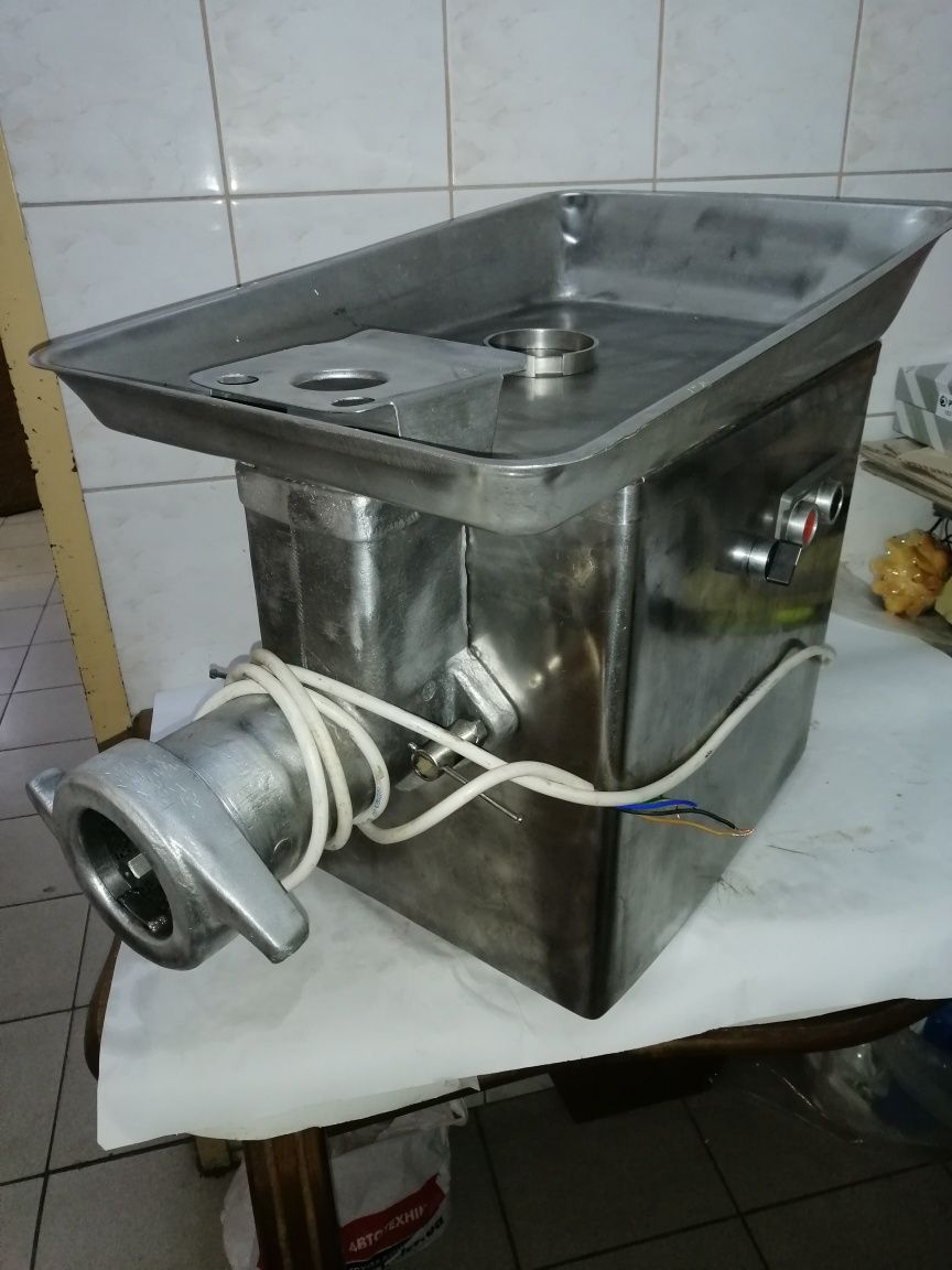 Мим300 380/220В промышленная мясорубка