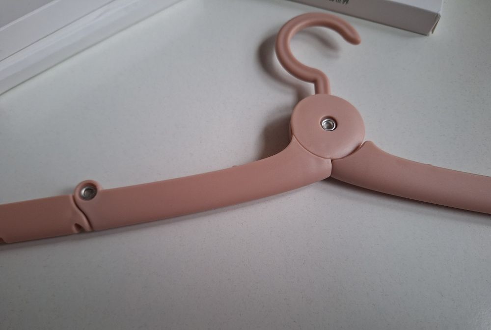 Wieszaki składane do walizki samolotu 6 sztuk Nowe