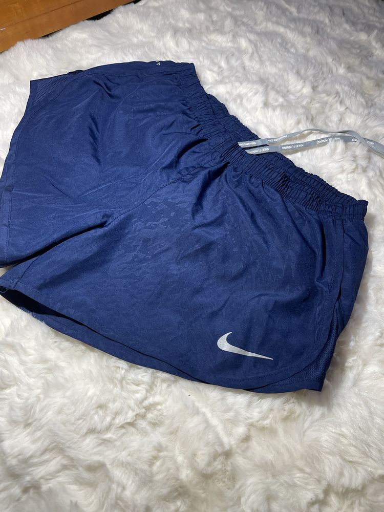 Шорти nike dri-fit running shorts womens