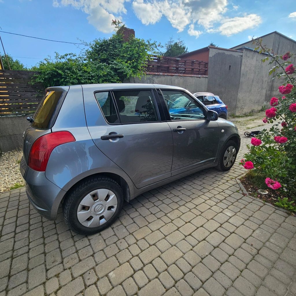 Suzuki Swift 1.3 Rok produkcji 2007. Przebieg 91331
