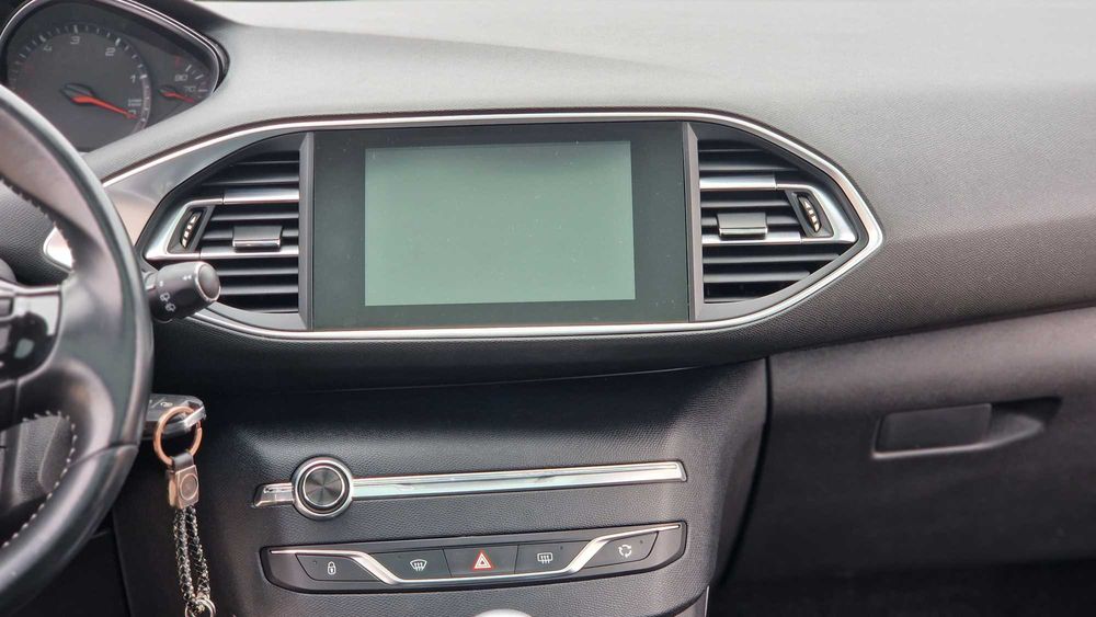 автомобіль Peugeot 308 1.6 BlueHDi