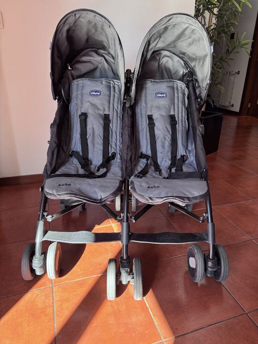 Carrinho de gémeos da chico