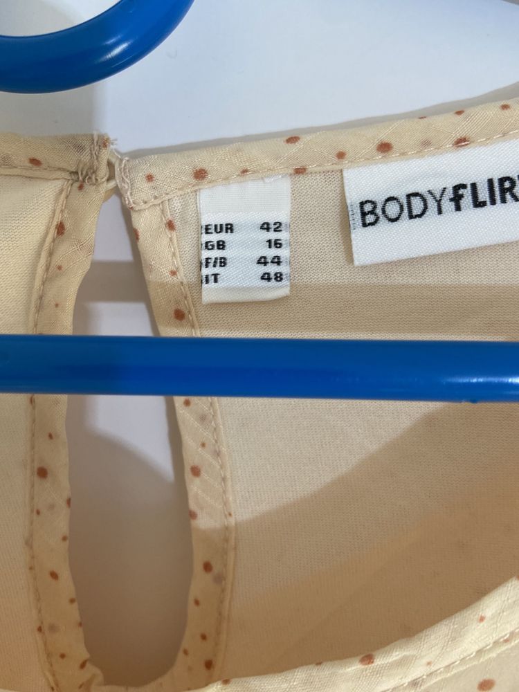 Piekna nowa sukienka bodyflirt falbana w kropki zwiewna lato wiosna