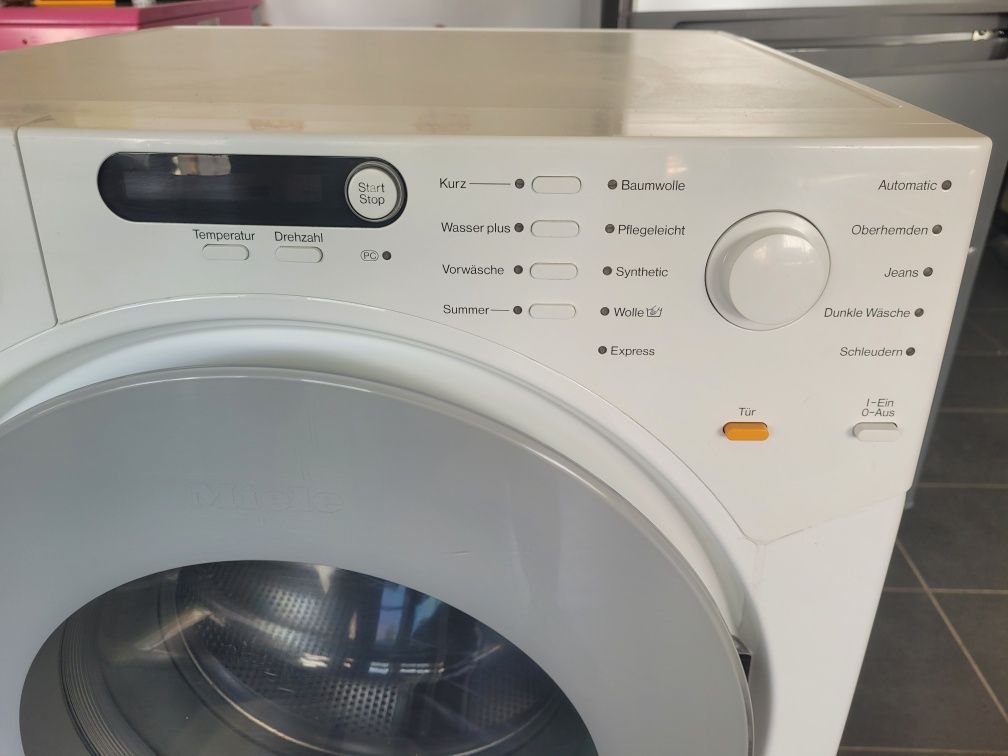 Sprzedam pralkę firmy Miele 7 kg 1400 obr z możliwością dostawy
