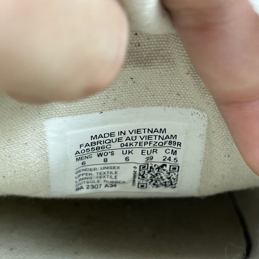 Оригінальні унісекс кеди Converse Chuck 70