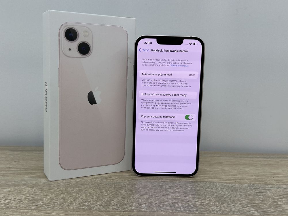 iPhone 13 128GB 80% aparat 0.5x problem