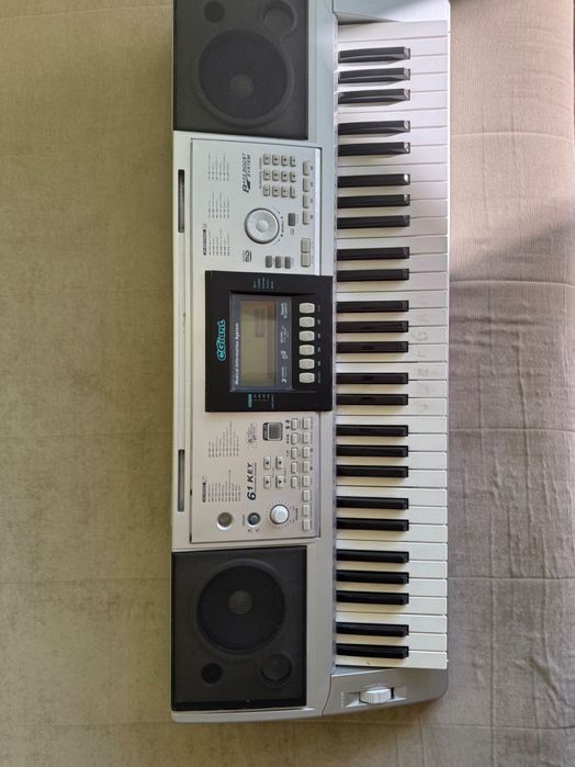 Keyboard pianino