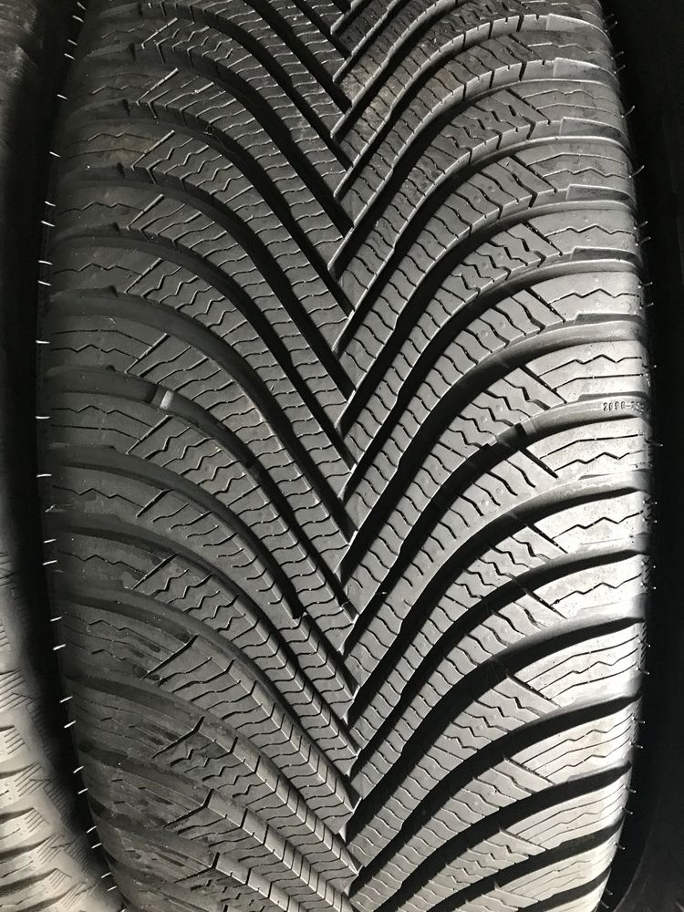 215/50/17 R17 Michelin Alpin 5 4шт зима