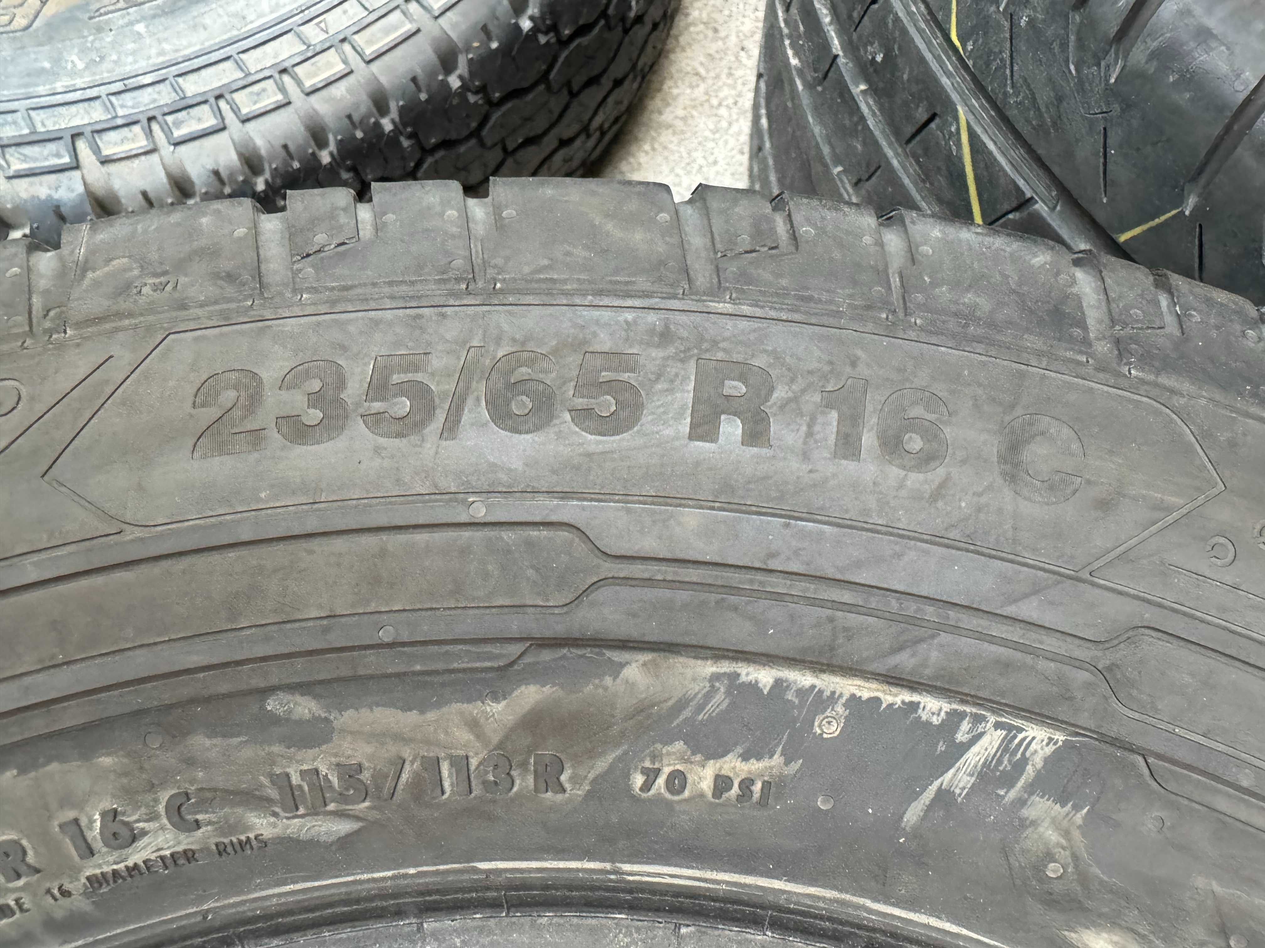 Шини CONTINENTAL 235/65 R16C ContiVanContact 200, літня гума, цешка