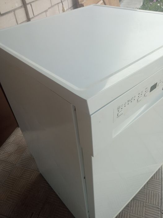 Продам посудомоючну машинку