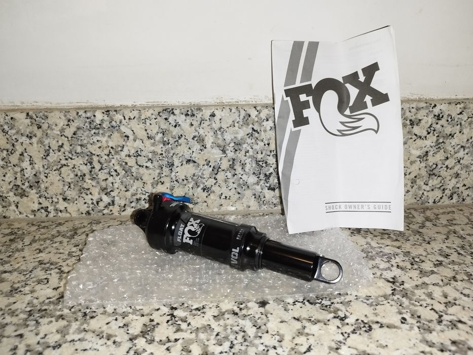 Amortecedores traseiros Fox NOVOS